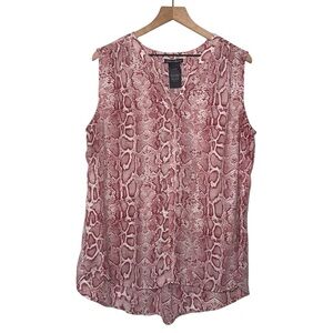Chelsea & Theodore Sleeveless Snake Print Blouse with Pleated‎ detailing